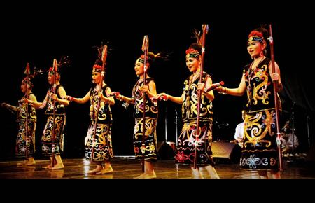 Tari Gantar Kalimantan Timur